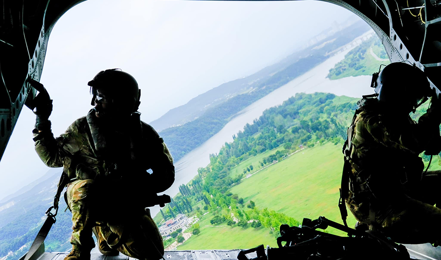 군 및 정부기관